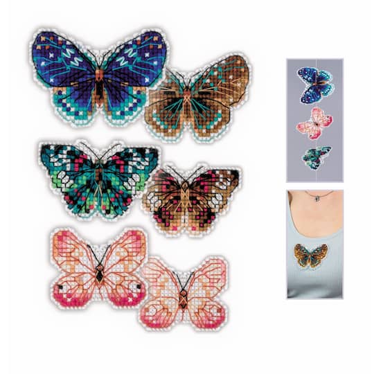 RIOLIS Soaring Butterflies Plastic Canvas Kit
